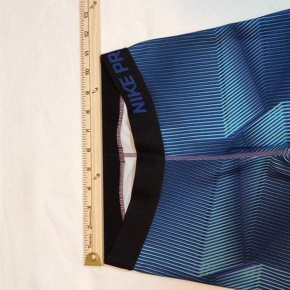 Nike Pro Women’s Dri-Fit Pyramid Training Printed Workout Leggings Sz S Athletic - Picture 5 of 11